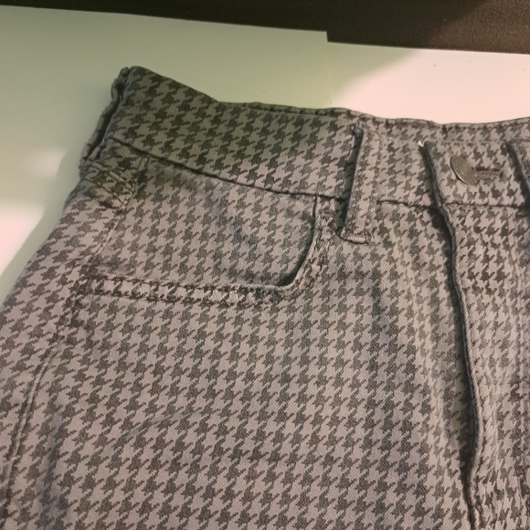 American Eagle Pants - Picture 3 of 10